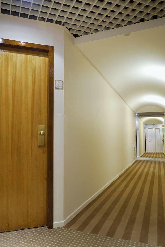 Hotel Hospitel パリ エクステリア 写真
